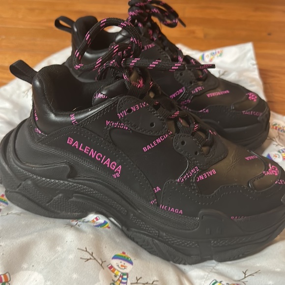 semi new - Picture 3 of 4